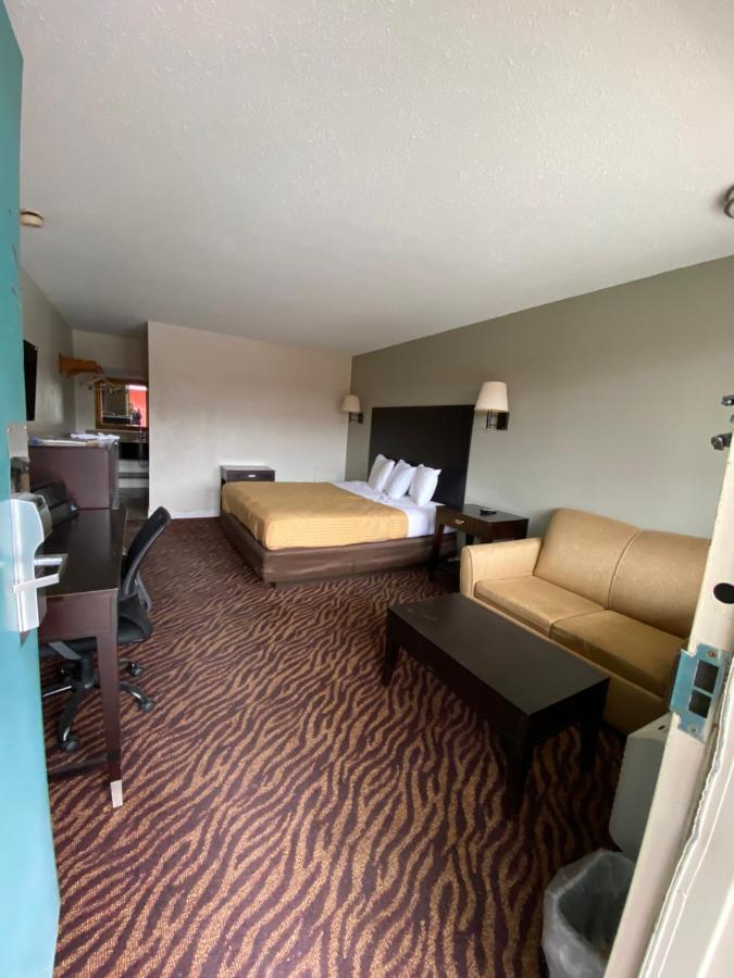 Red Carpet Inn & Suites - Danville Exterior foto